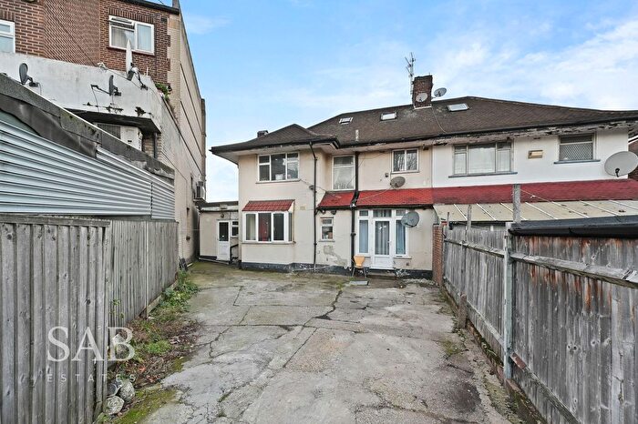 7 Bedroom Semi Detached House For Sale In Beechwood Gardens, London, NW10