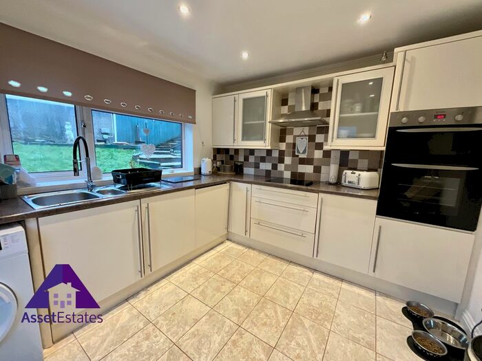 3 Bedroom Detached House For Sale In Lakeside, Cwmtillery, Abertillery, NP13