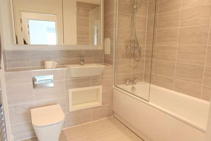 2 Bedroom Apartment To Rent In Liberty Court, Greenhithe, Dartford, DA2