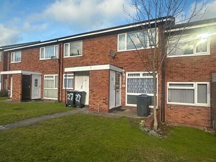 2 Bedroom Maisonette To Rent In Bickton Close, Birmingham, B24