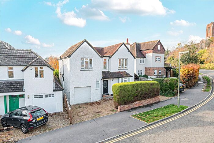 4 Bedroom Detached House For Sale In Guildford, Surrey, GU2