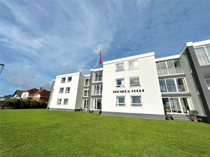 2 Bedroom Apartment For Sale In Wharncliffe Road, Highcliffe, Christchurch, Dorset, BH23