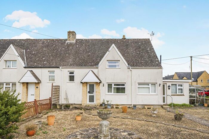 3 Bedroom Semi-Detached House For Sale In Burford, Oxfordshire, OX18