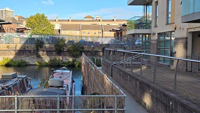 1 Bedroom Flat To Rent In Stainsby Road, London, E14