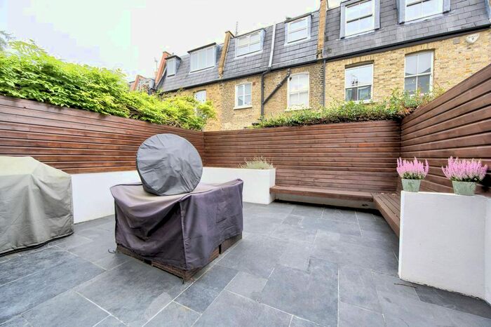 5 Bedroom Terraced House For Sale In Burnfoot Avenue, Munster Village, London, SW6