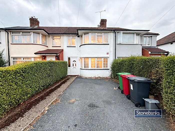 3 Bedroom Property For Sale In Lancaster Avenue, Slough, SL2