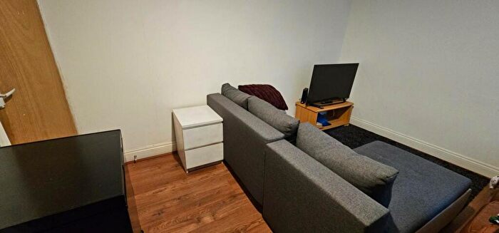 House To Rent In Wood Road, Pontypridd, CF37