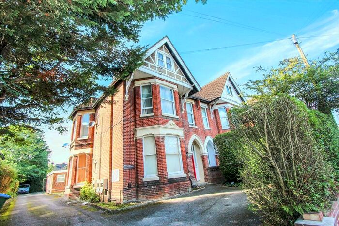1 Bedroom Flat To Rent In Hill Lane, Southampton, Hampshire SO15