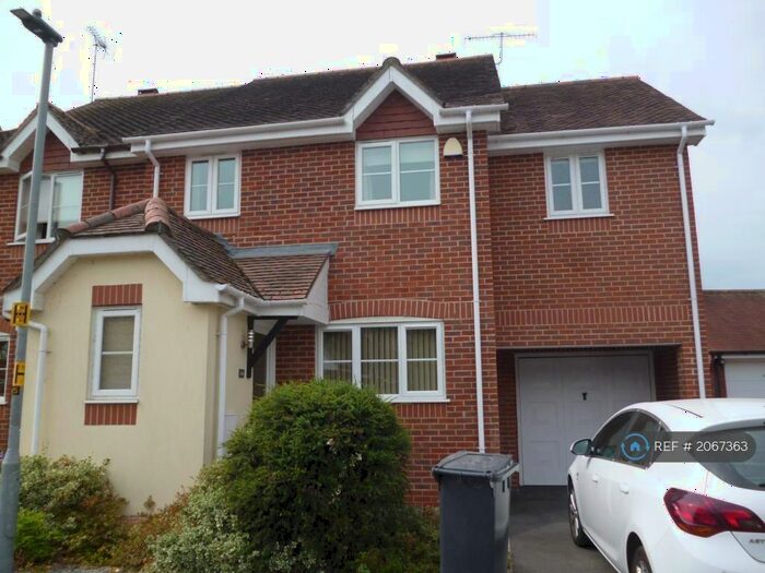 4 Bedroom Semi-Detached House To Rent In Green Lane, Downton, Salisbury, SP5