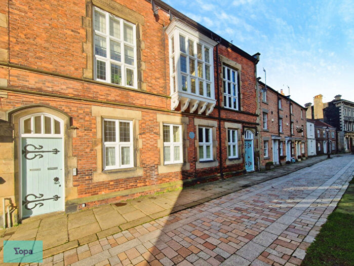 1 Bedroom Flat For Sale In Churchside, Howden, Goole, DN14