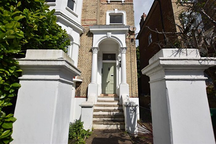 Studio To Rent In St. Philips Road, Surbiton, KT6