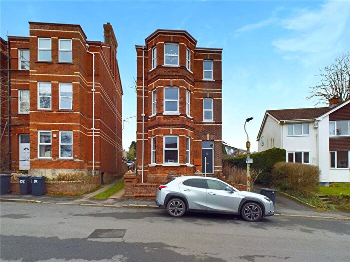 2 Bedroom Apartment For Sale In Sylvan Road, Exeter, Devon, EX4