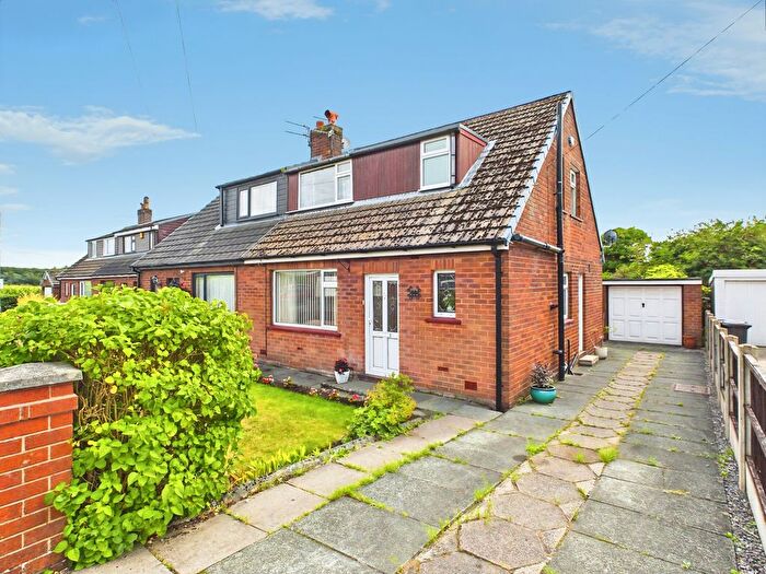 3 Bedroom Semi-Detached House For Sale In Coultshed Avenue, Billinge, WN5