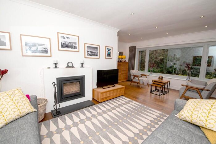 5 Bedroom Detached House For Sale In Collaroy Road, Cold Ash, Thatcham, RG18