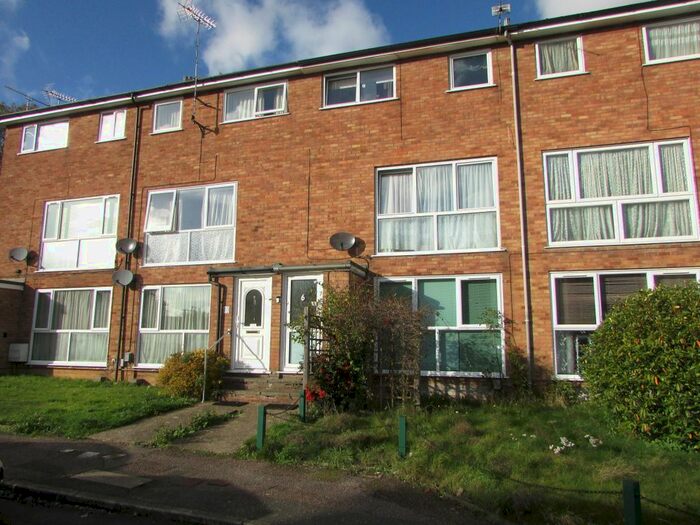 3 Bedroom Maisonette To Rent In Ivel Road, Stevenage, SG1