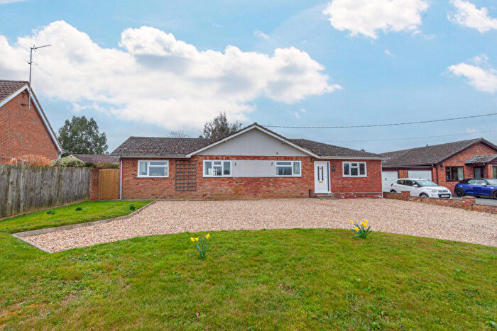4 Bedroom Detached Bungalow For Sale In Woodbridge Road, Grundisburgh, IP13