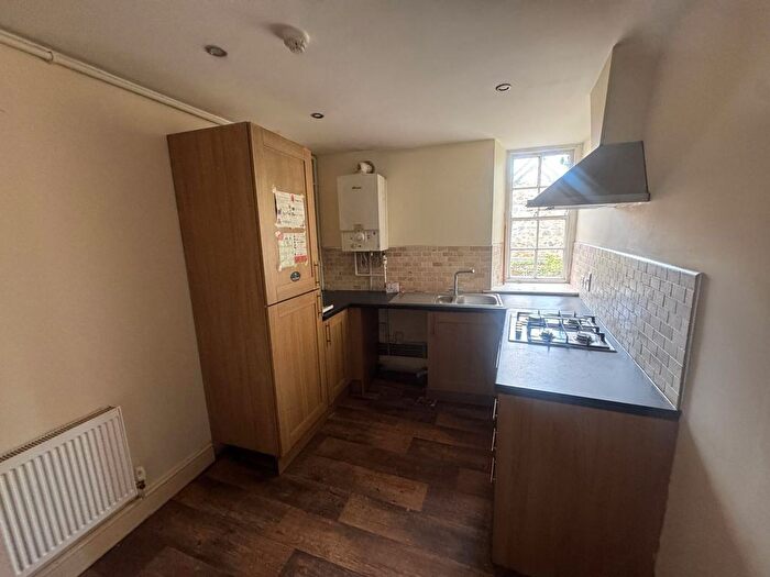 2 Bedroom Flat To Rent In High Street, Haverfordwest, SA61