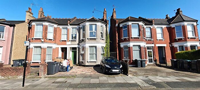 1 Bedroom Flat To Rent In Palmerston Road, Wood Green, N22