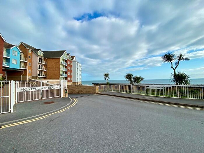 2 Bedroom Apartment To Rent In Honeycombe Chine, Boscombe, Bournemouth, BH5
