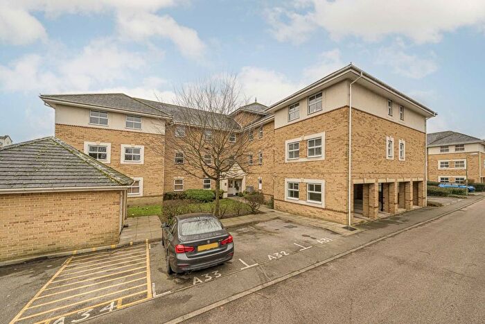2 Bedroom Flat To Rent In International Way, Sunbury-On-Thames, TW16