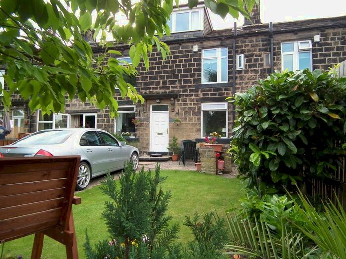 2 Bedroom Terraced House To Rent In Leafield Place, Yeadon, Leeds, LS19