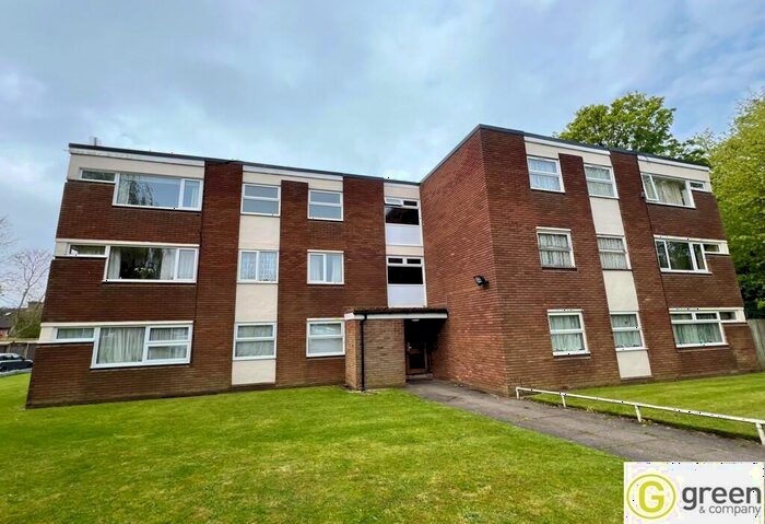 2 Bedroom Apartment To Rent In Maple Drive, Birmingham, West Midlands, B44