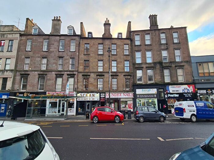 4 Bedroom Flat To Rent In Nethergate, Dundee, DD1