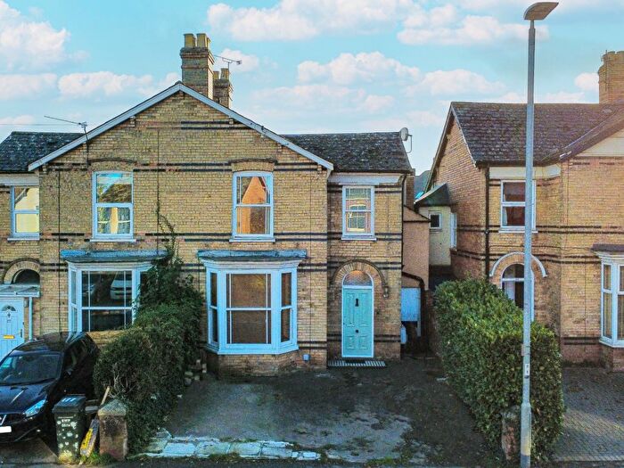 3 Bedroom Semi Detached House For Sale In Greenway Road, Taunton, Somerset - No Chain!, TA2