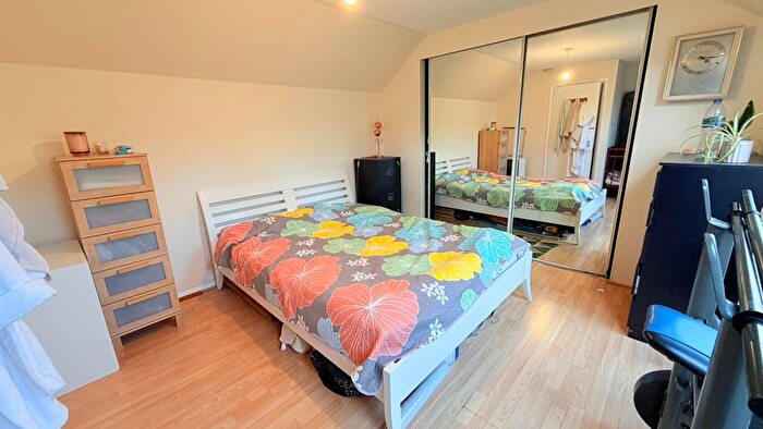 2 Bedroom Flat To Rent In Oakington Avenue, Wembley, HA9