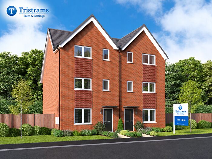 4 Bedroom Semi-Detached House For Sale In The Hemingate, Bramcote, Nottingham, NG9