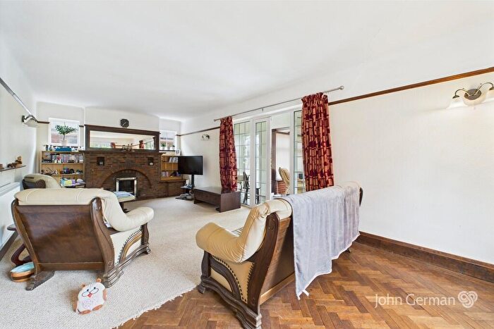 5 Bedroom Detached House For Sale In Weeping Cross, Stafford, ST17
