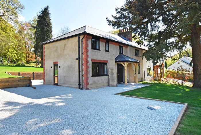 4 Bedroom Semi-Detached House For Sale In Main Road, Knockholt, Sevenoaks, Kent, TN14