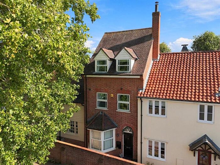 4 Bedroom Terraced House For Sale In Christopher Court - Ware, SG12