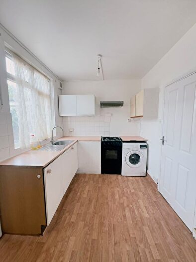 2 Bedroom Terraced House To Rent In Morley Road, Barking, IG11