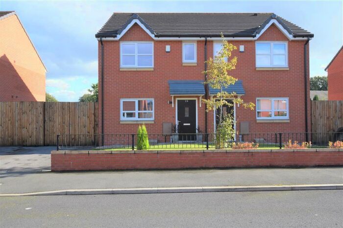 2 Bedroom Semi-Detached House To Rent In Redwing Avenue, Manchester, M21