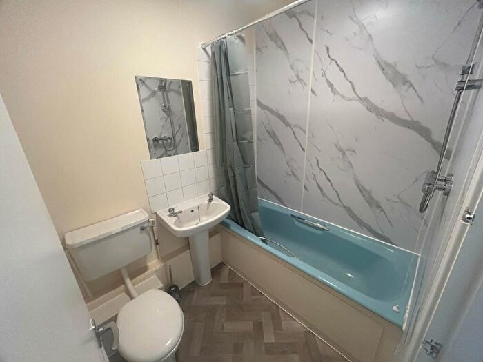 1 Bedroom Flat To Rent In Blackpool Street, Burton-on-Trent, Staffordshire, DE14