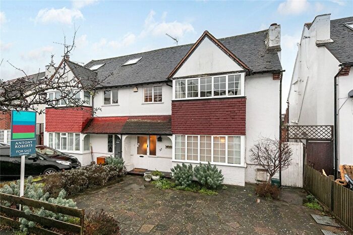 3 Bedroom Semi Detached House For Sale In Rothesay Avenue, Richmond, TW10