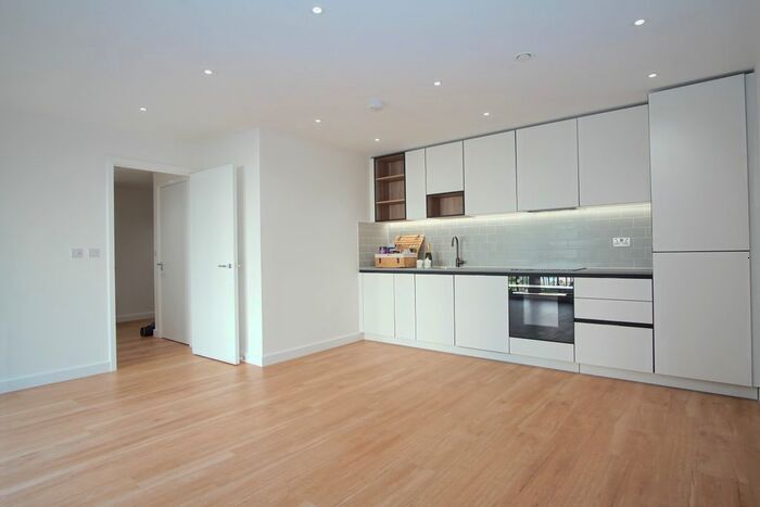 1 Bedroom Flat To Rent In Finlay House, Commander Avenue, London, NW9