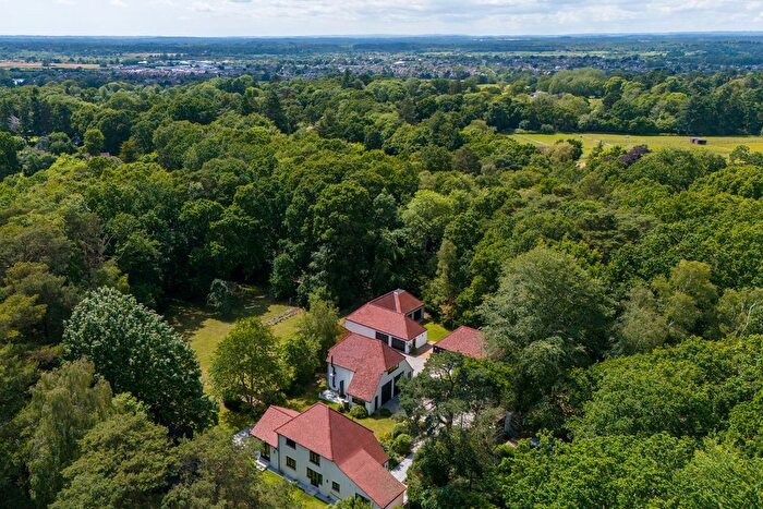 5 Bedroom Property For Sale In Hightown Hill, Ringwood, BH24