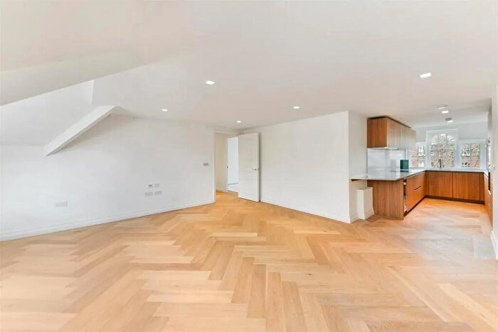 2 Bedroom Flat To Rent In Dudin Brown House, Kidaerpore Avenue, Hampstead, NW3
