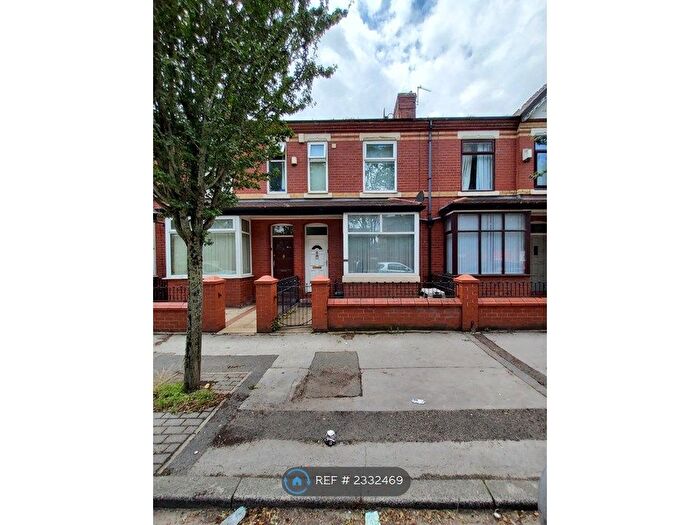 3 Bedroom Terraced House To Rent In Littleton Road, Salford, M6
