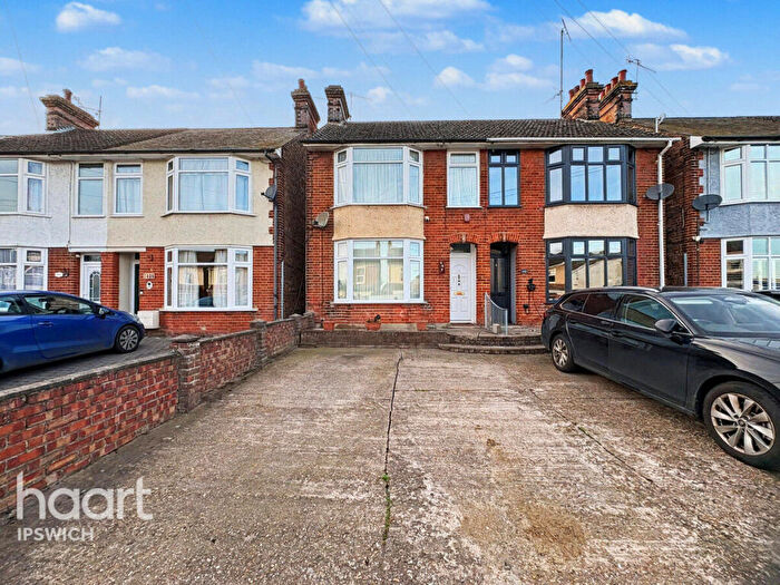 3 Bedroom Semi Detached House For Sale In Wherstead Road, Ipswich, IP2