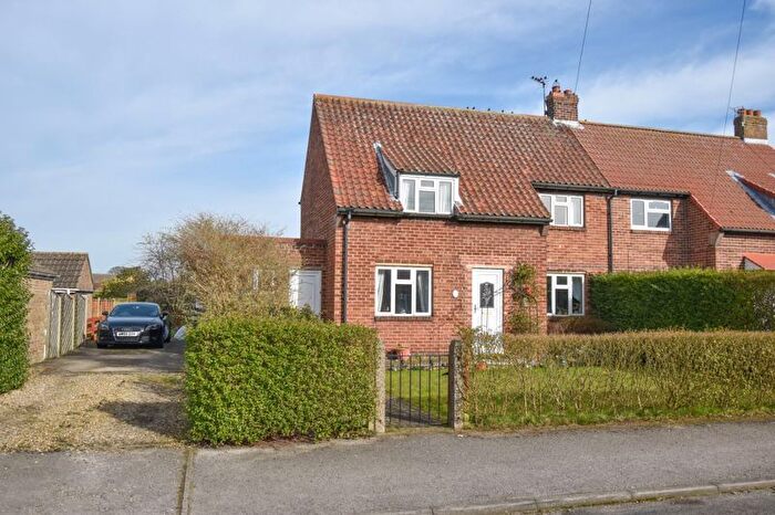 3 Bedroom Semi-Detached House For Sale In Woodlands Avenue, Rillington, Malton, YO17