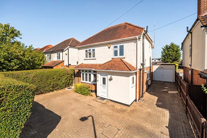3 Bedroom Detached House For Sale In Orchard Avenue, Near Burnham, Berkshire, SL1