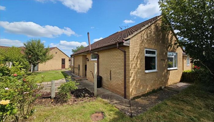 2 Bedroom Semi-Detached Bungalow For Sale In Falklands Road, Sutton Bridge, PE12