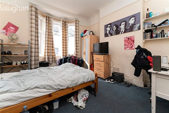 1 Bedroom Terraced House To Rent In Southover Street, Brighton, BN2