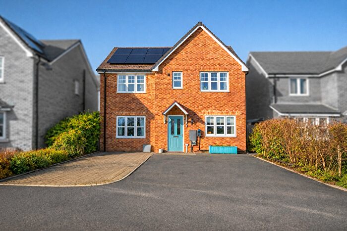 5 Bedroom Detached House For Sale In Arrow Way, Alcester, Bidford-On-Avon, B50