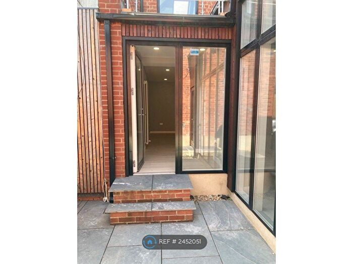 Studio To Rent In Westcombe Hill, Greenwich, SE10