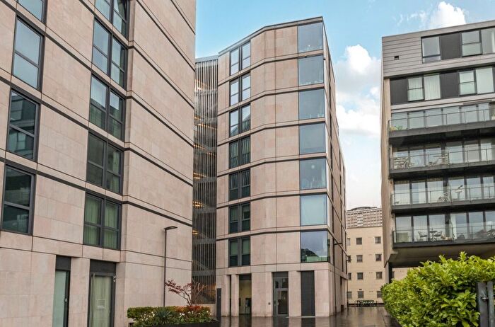 1 Bedroom Flat For Sale In Fable Apartments, C City Road, London, EC1V