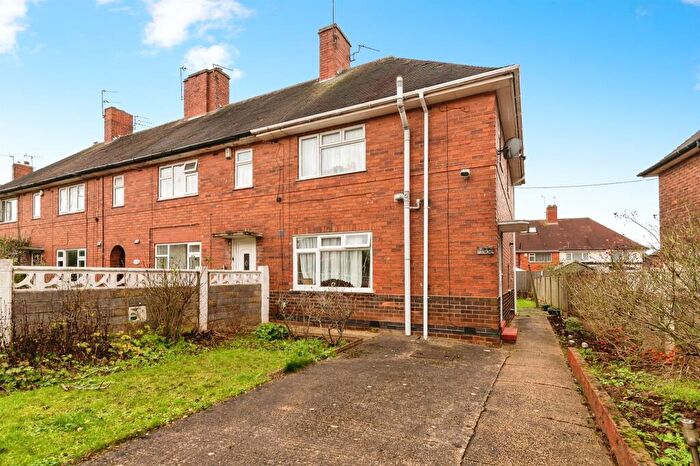 3 Bedroom Semi Detached House For Sale In Frinton Road, Nottingham, NG8